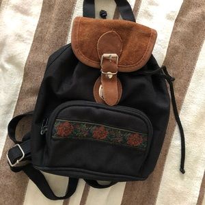 Vintage 90’s tiny back pack